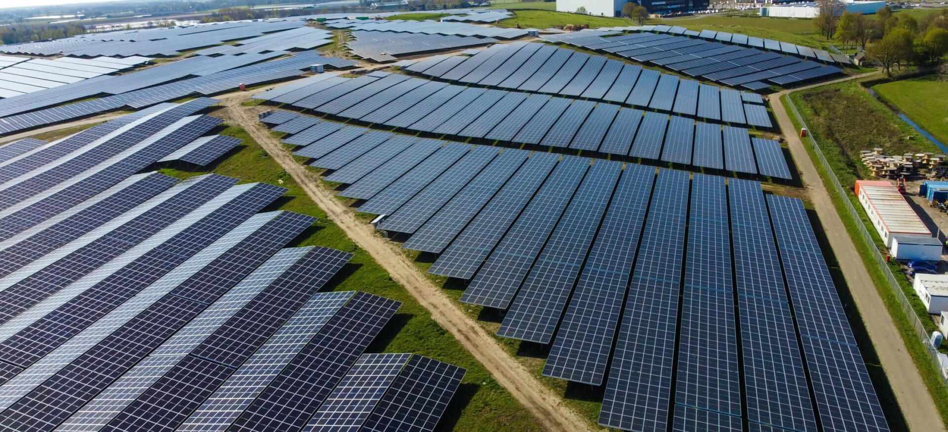solarpark_bavelse_berg4-1920x876.jpg